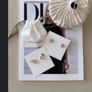 Olive & Piper Nadine - set of two earrings.